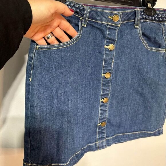 Lands End girls denim skirt. Size 14. New condition. - Picture 5 of 8